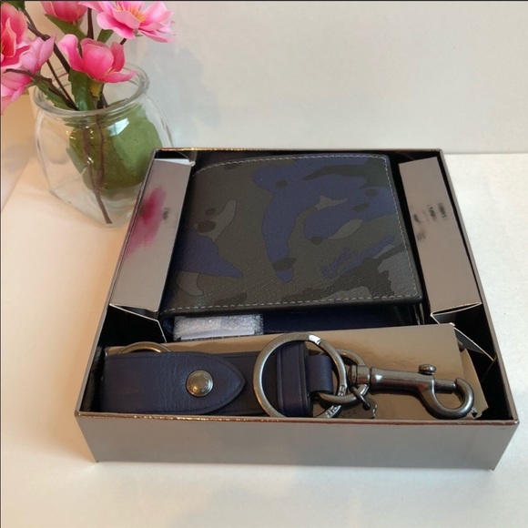 ๐น Coach ID Billfold Key Fob Ring Gift Set Wallet - Picture 3 of 8